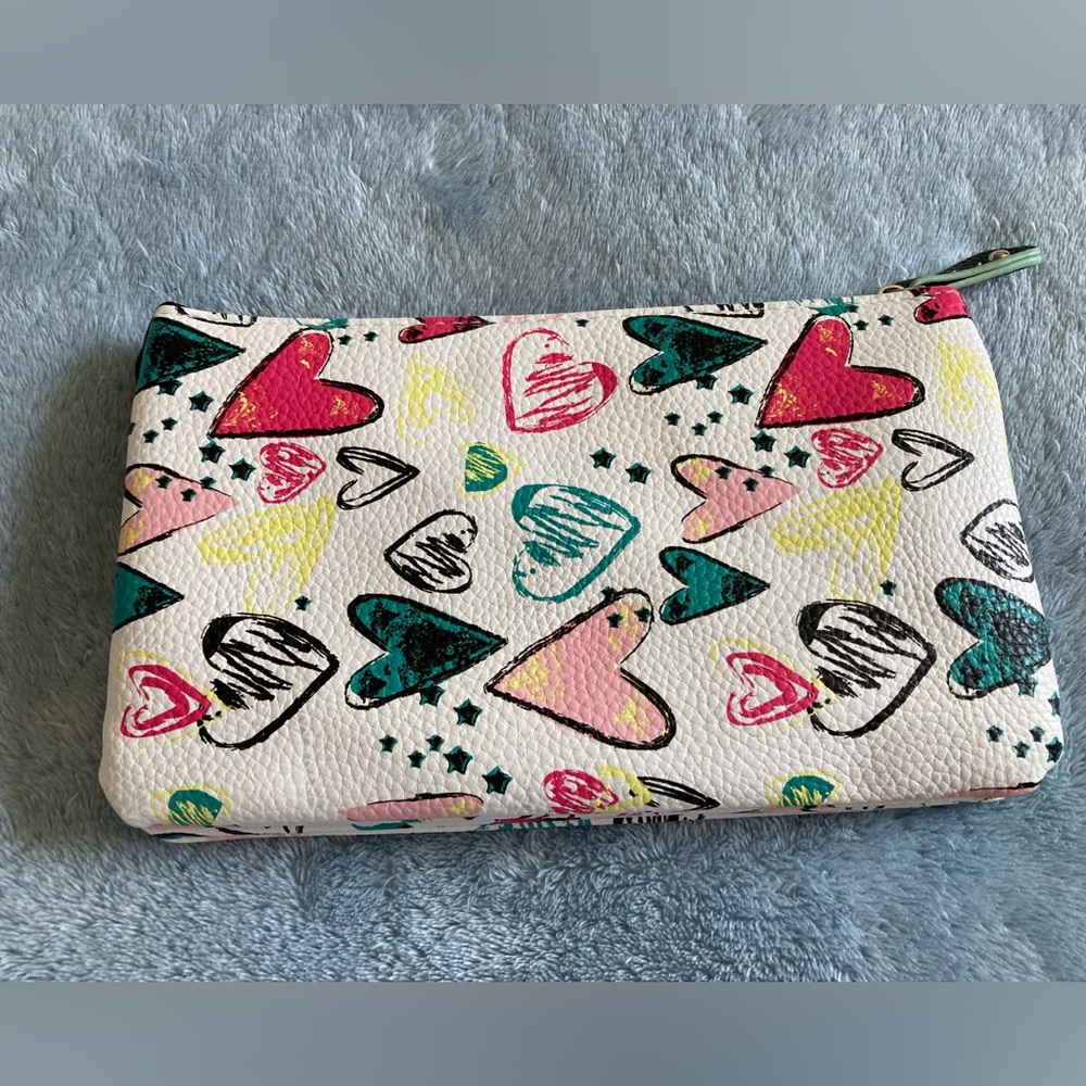 Stone Mountain USA small colorful heart print clutch wristlet purse - Picture 2 of 9